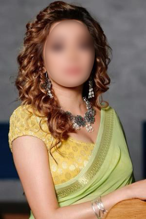 Busty Indian London escort CHANDANI - Paddington W2